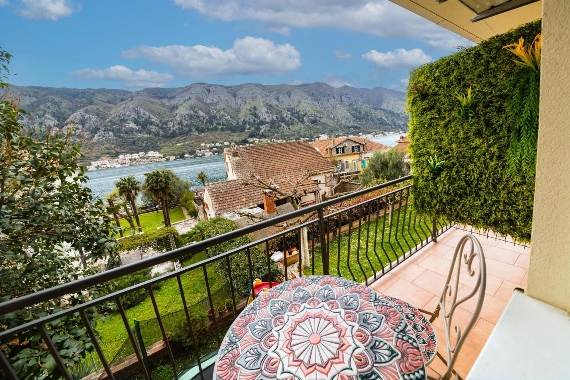 Apartmani F&M Kotor Dış mekan fotoğraf
